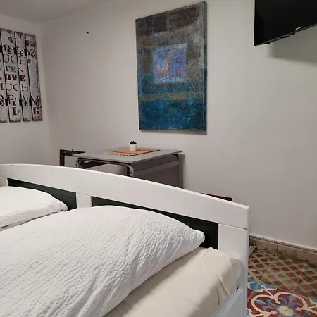 בית אירוח Doppelzimmer Mit Gemeinschaftsbad Und Kleiner Kueche Nannen 382